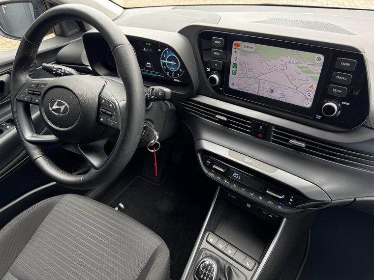Vehicle Image 11