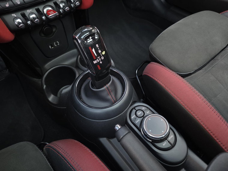 Vehicle Image 27