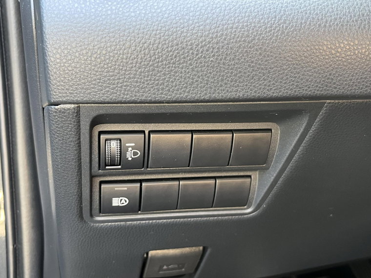 Vehicle Image 29