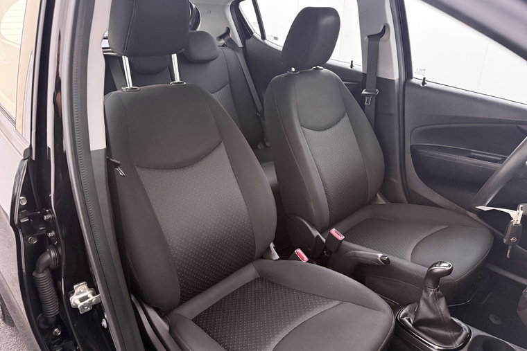 Vehicle Image 14