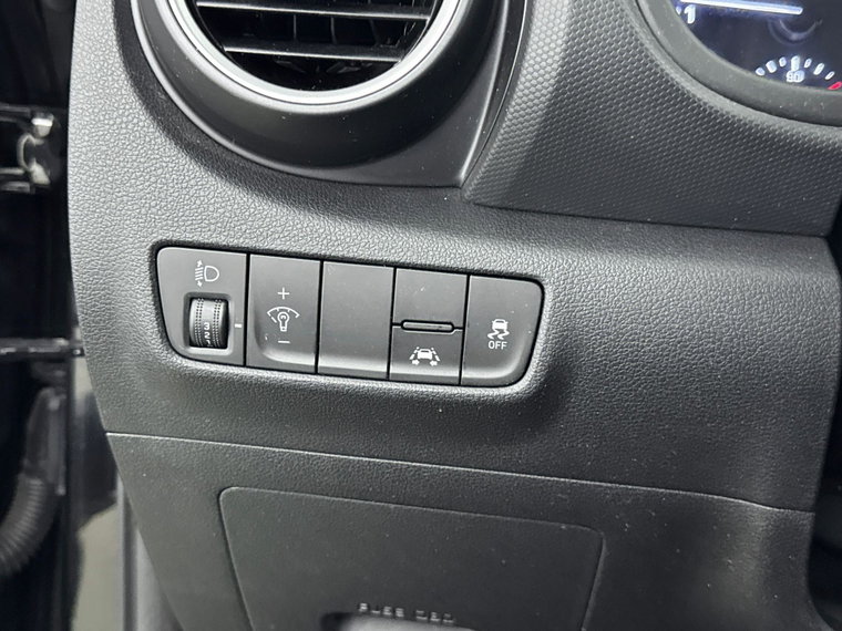 Vehicle Image 27