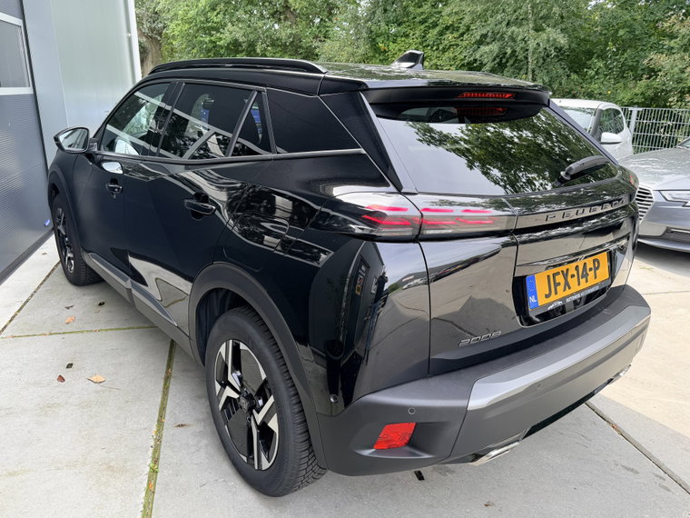 Vehicle Image 48