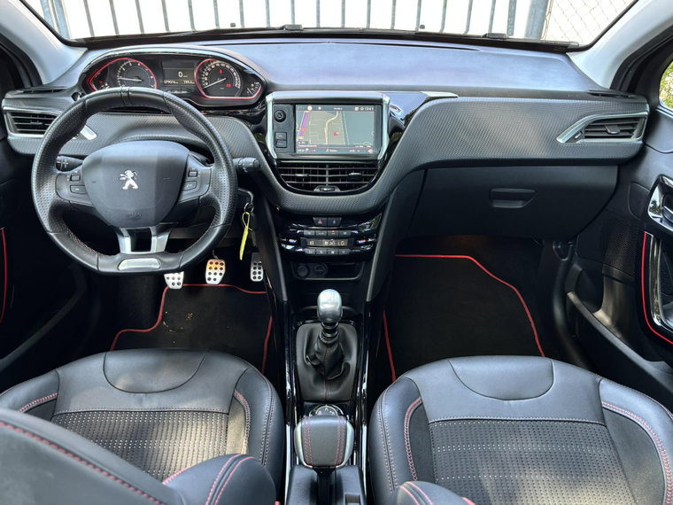 Vehicle Image 15