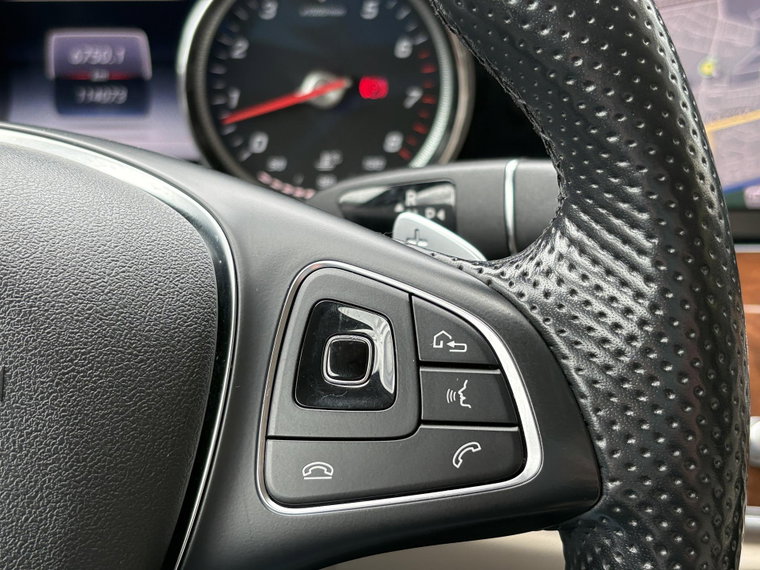 Vehicle Image 27