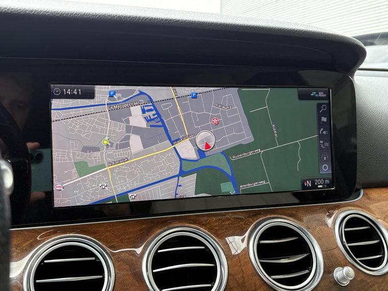 Vehicle Image 37