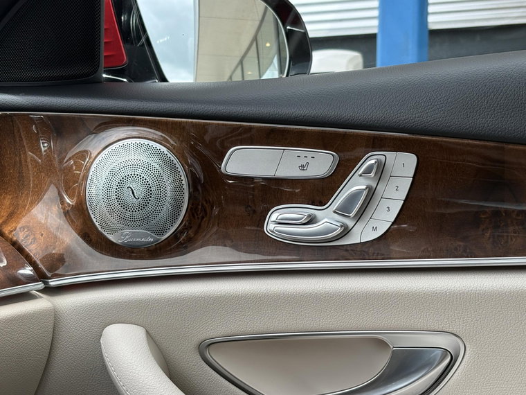 Vehicle Image 47