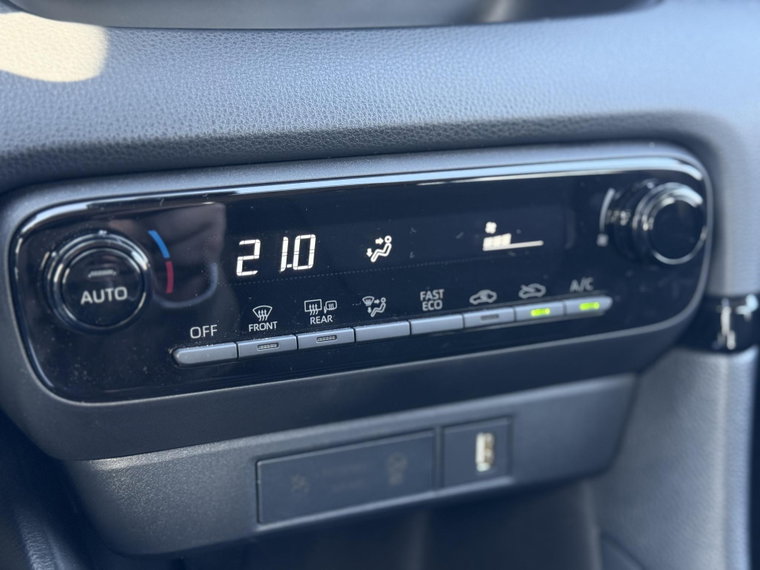 Vehicle Image 17