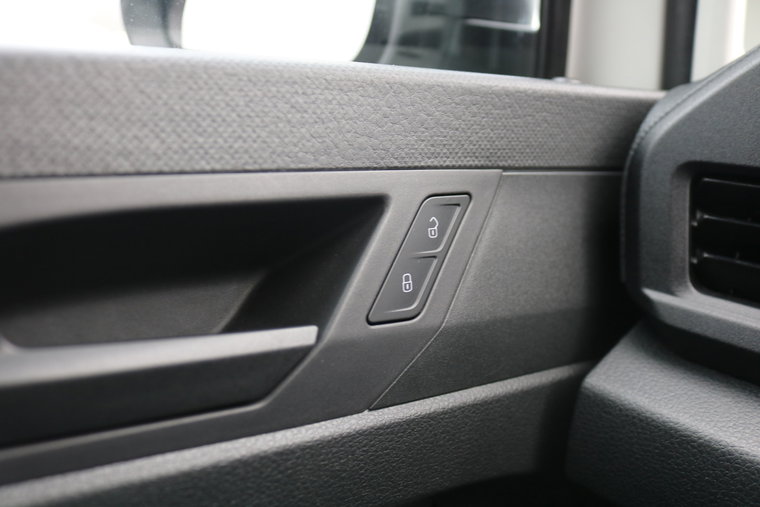 Vehicle Image 33