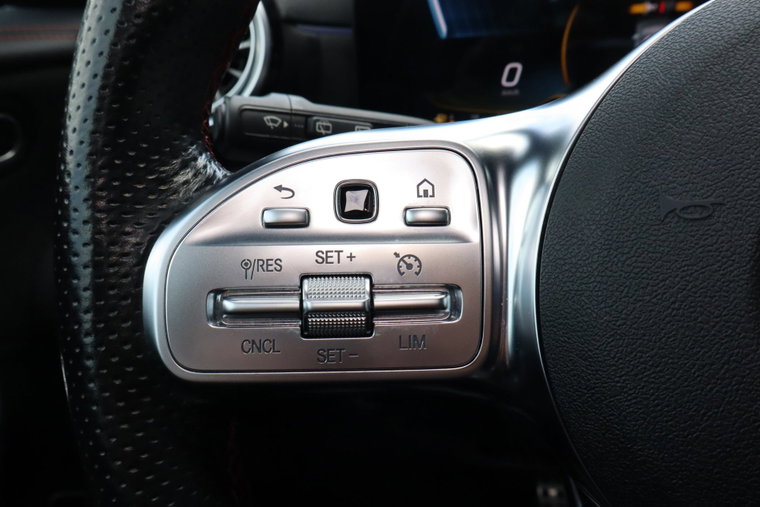 Vehicle Image 27