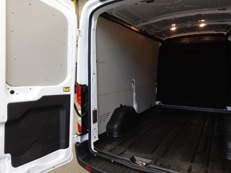 Vehicle Image 39