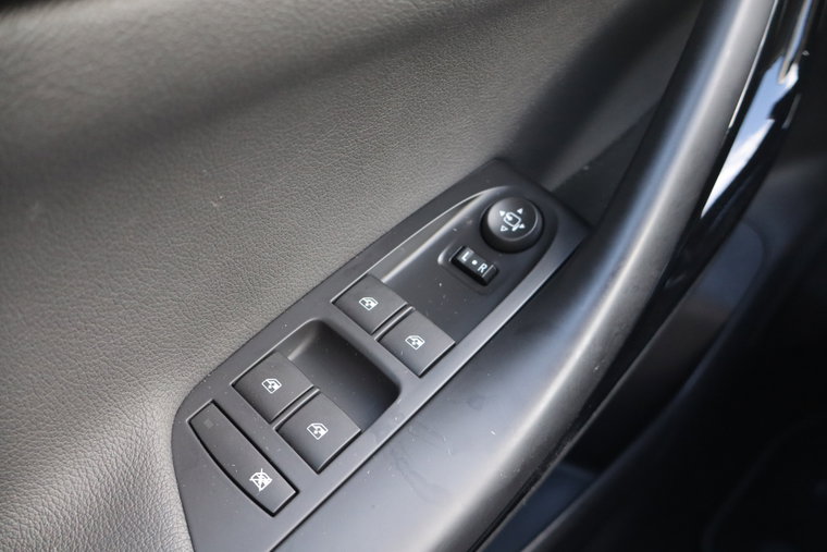 Vehicle Image 24