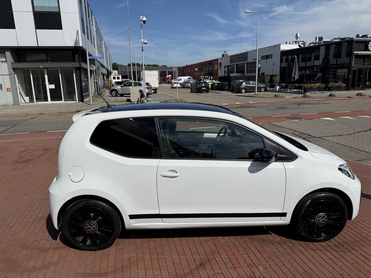 Vehicle Image 28
