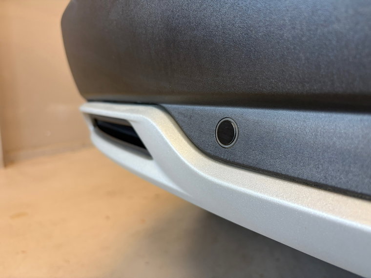 Vehicle Image 30
