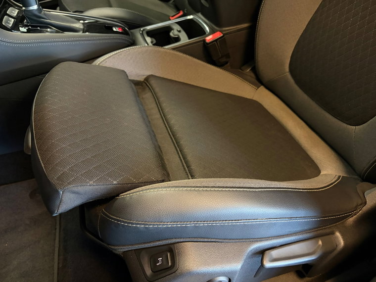 Vehicle Image 37
