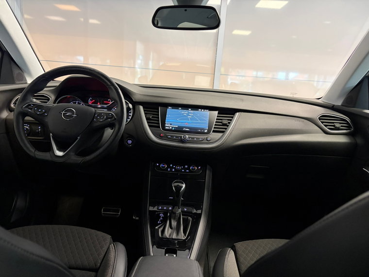 Vehicle Image 38