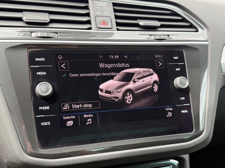 Vehicle Image 32