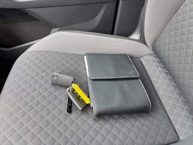 Vehicle Image 35