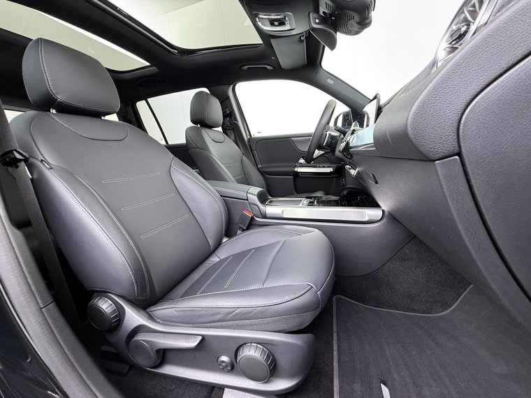 Vehicle Image 50