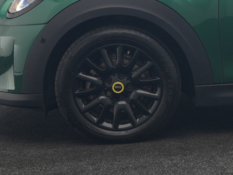 Vehicle Image 37