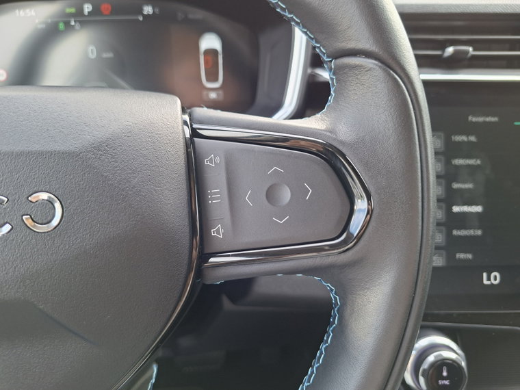 Vehicle Image 35