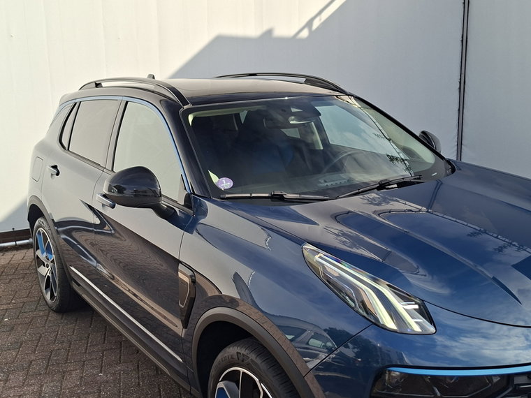 Vehicle Image 10