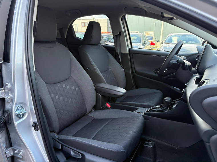 Vehicle Image 17