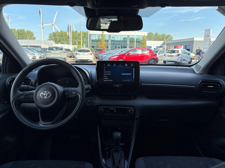 Vehicle Image 18