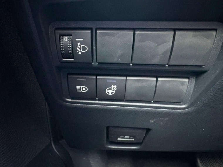 Vehicle Image 23