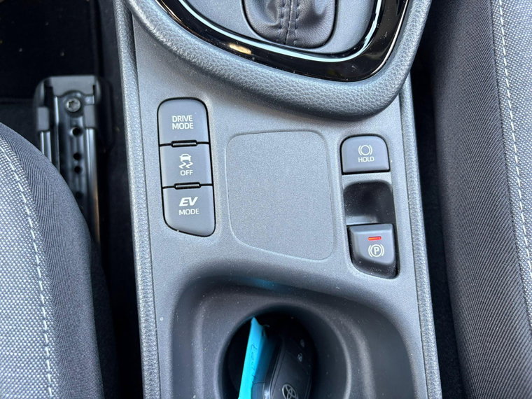 Vehicle Image 24
