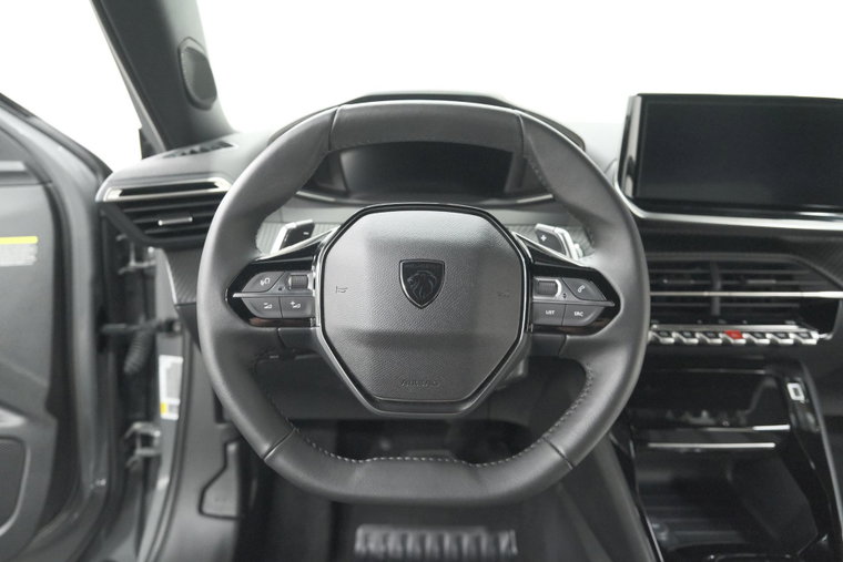 Vehicle Image 33