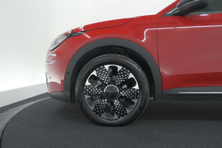 Vehicle Image 10