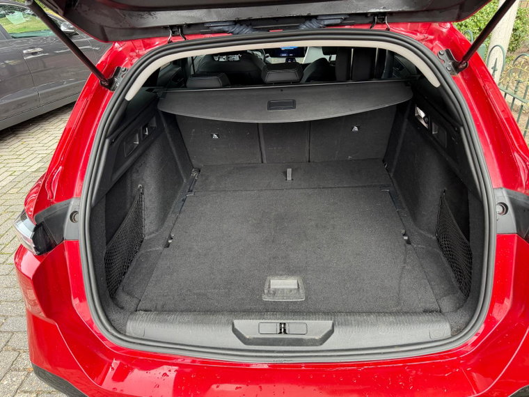 Vehicle Image 48