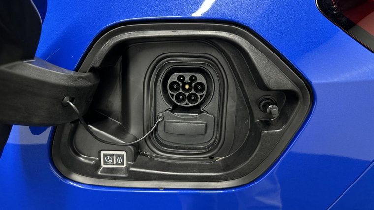 Vehicle Image 38