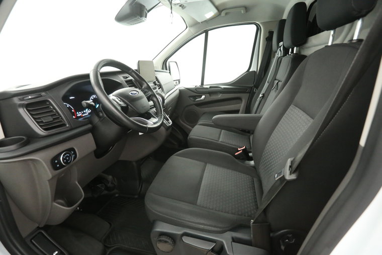 Vehicle Image 21