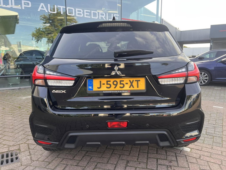 Vehicle Image 18