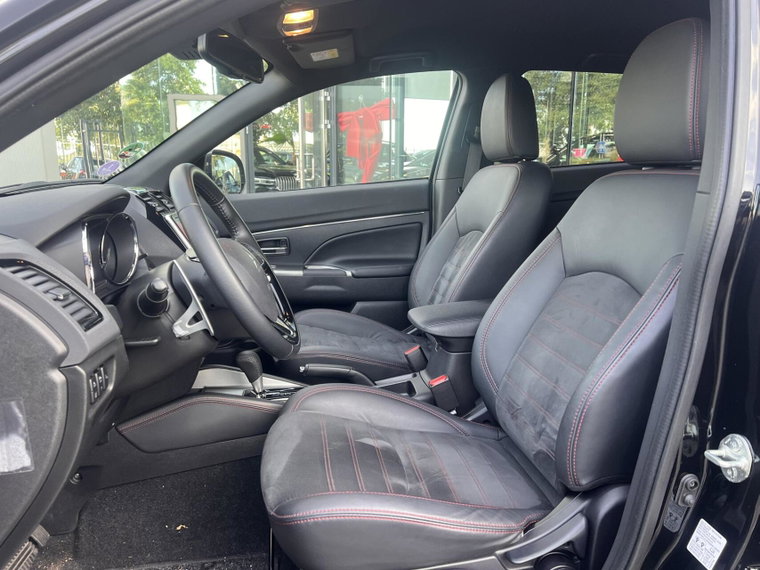 Vehicle Image 19