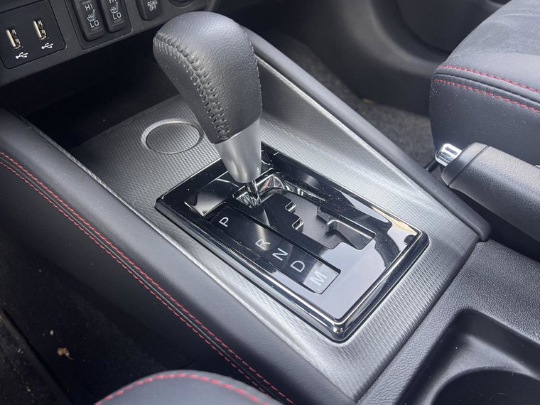 Vehicle Image 32