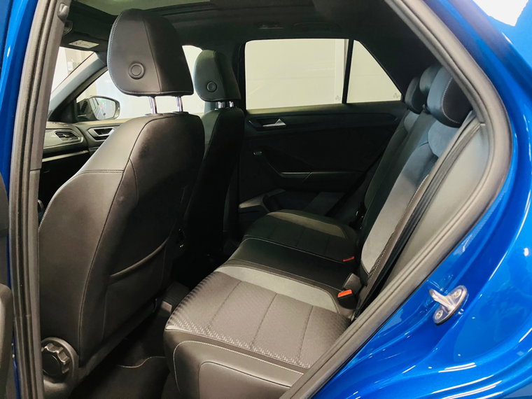 Vehicle Image 38
