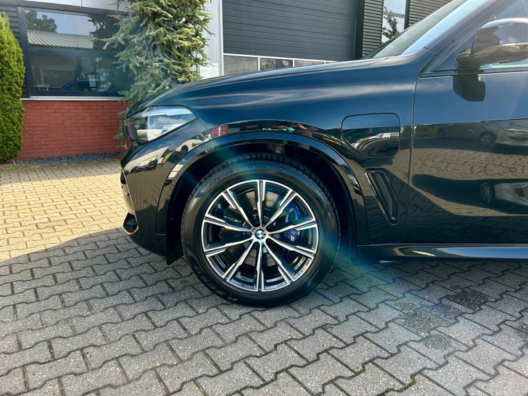 Vehicle Image 40