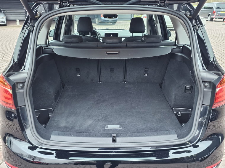 Vehicle Image 37
