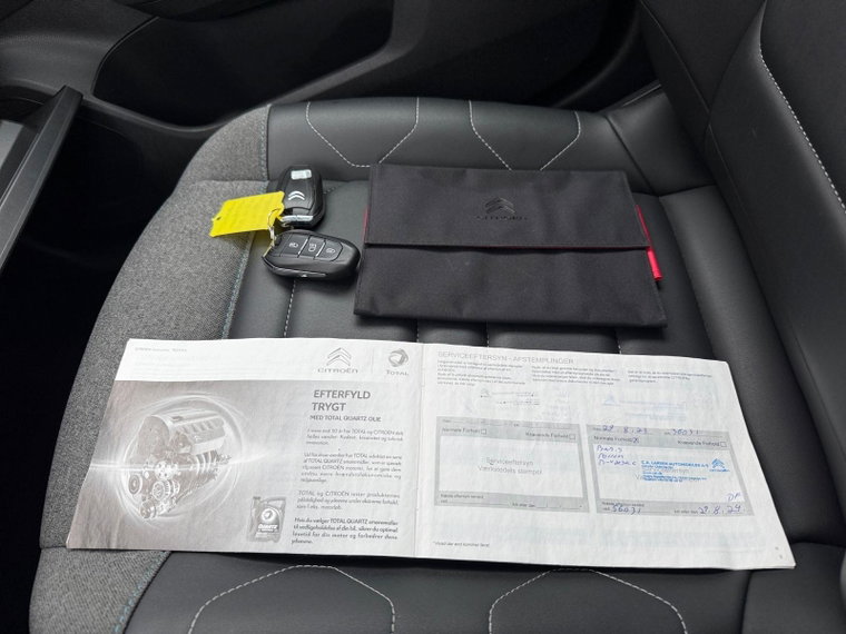 Vehicle Image 40