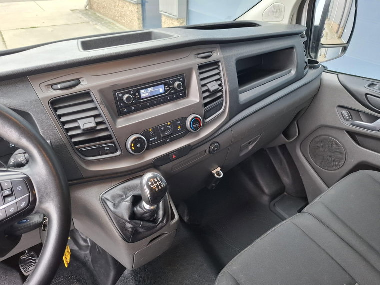 Vehicle Image 19