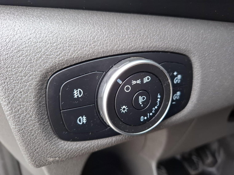 Vehicle Image 32