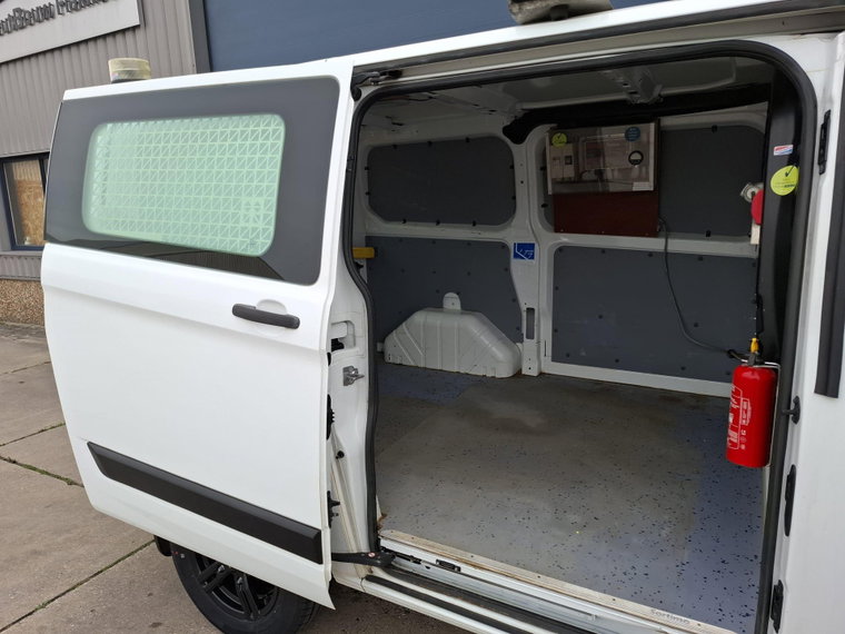 Vehicle Image 33