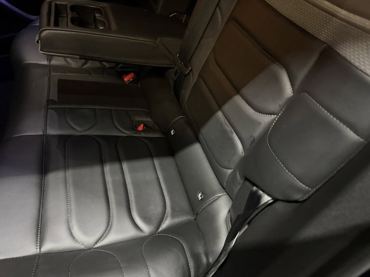Vehicle Image 37