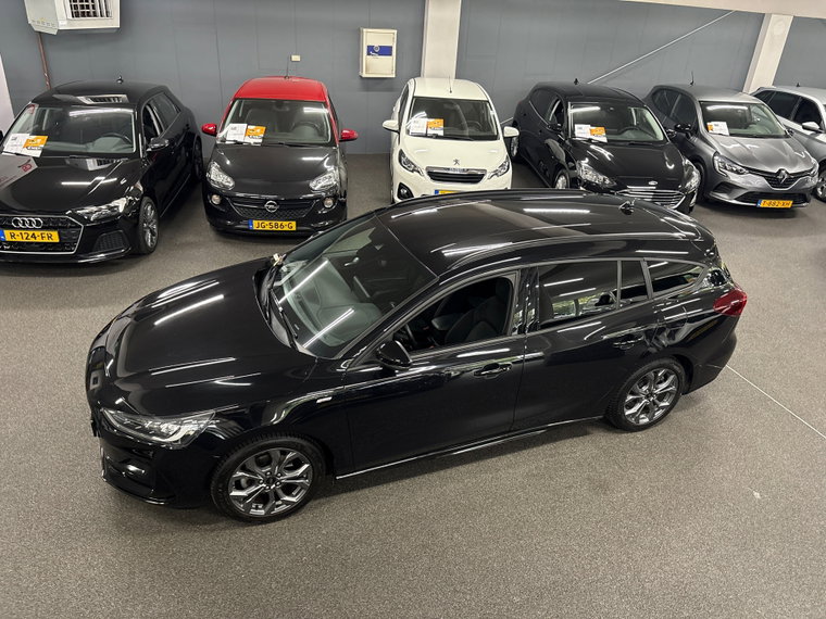 Vehicle Image 38
