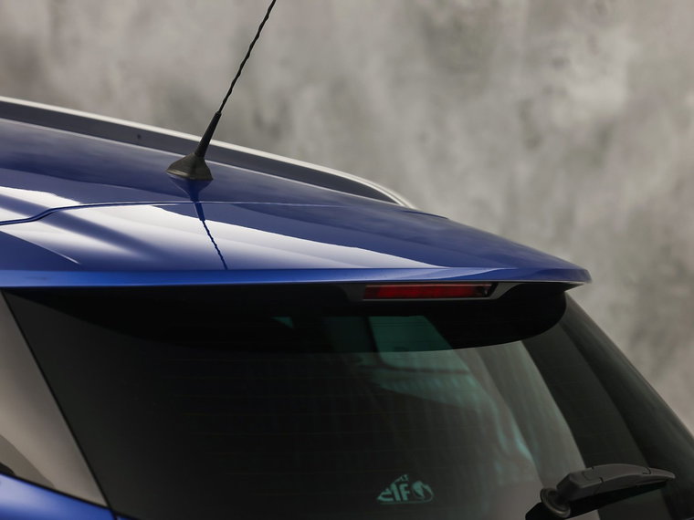 Vehicle Image 38