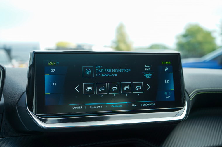 Vehicle Image 30