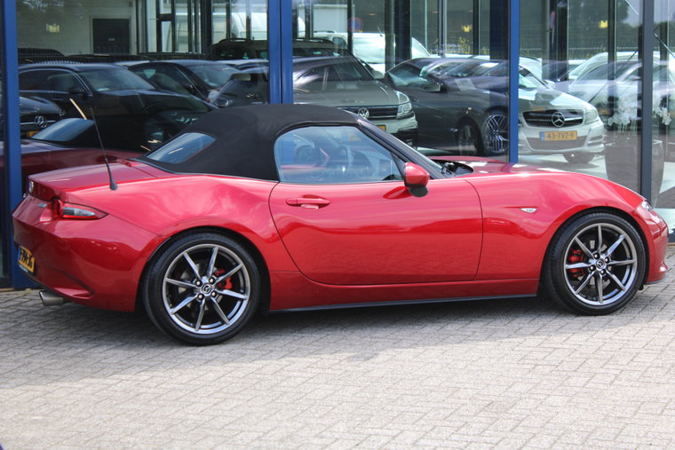 Vehicle Image 16