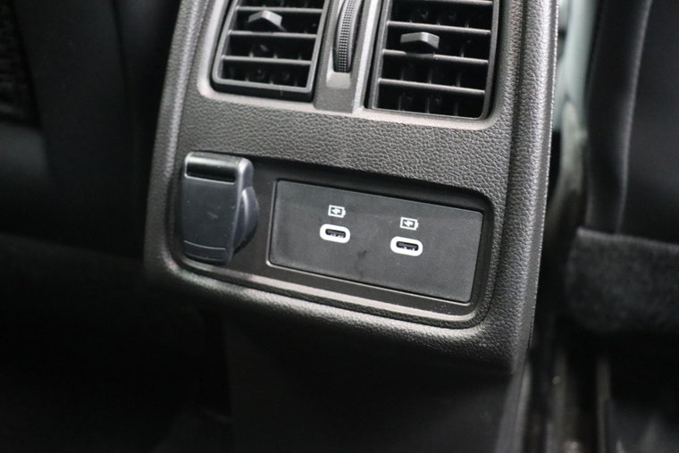 Vehicle Image 40